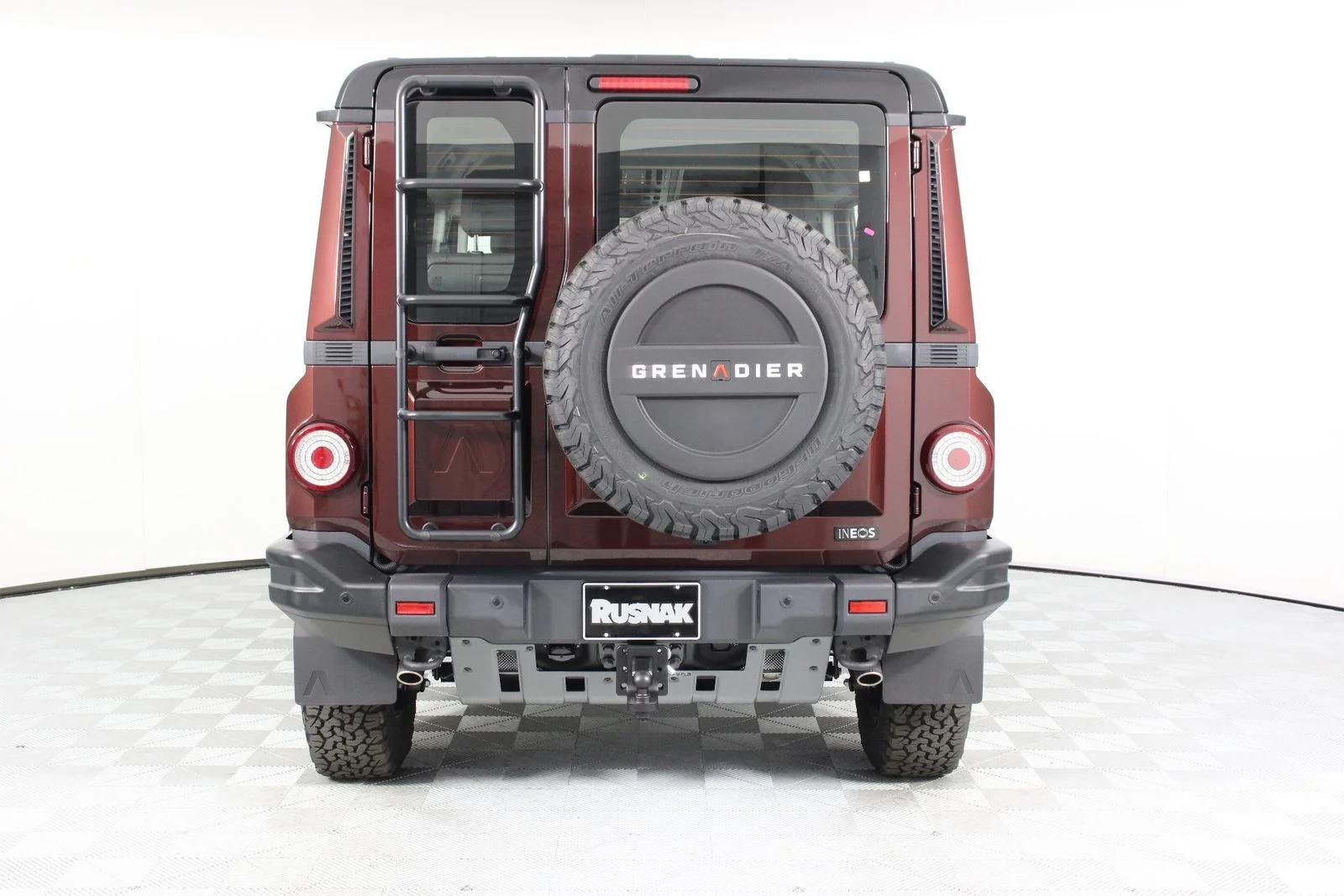 New 2026 Queens Red Metallic INEOS Fieldmaster Edition image 5