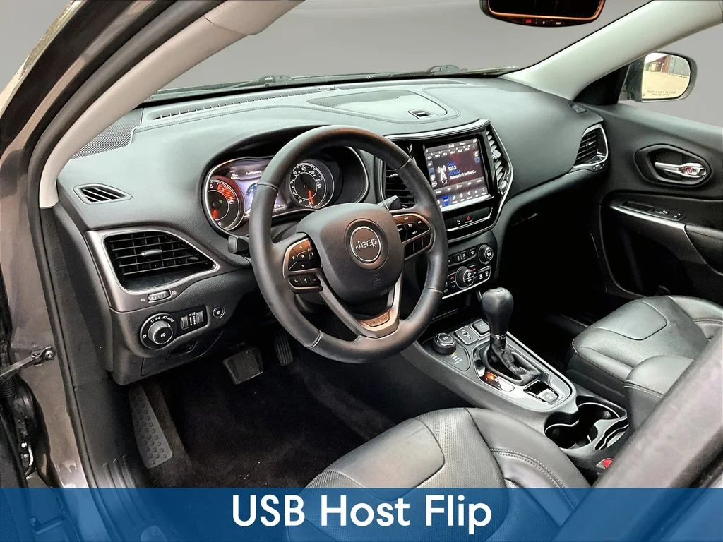 Used 2019 Gray Jeep Limited image 22