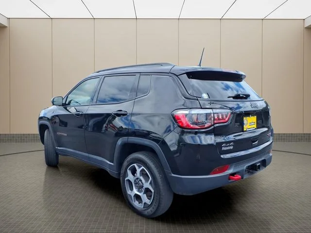 Used 2022 Black Jeep Trailhawk image 9