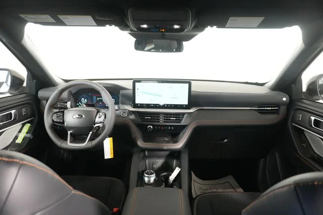 New 2026 Star White Metallic Tri-Coat Ford Tremor® image 31