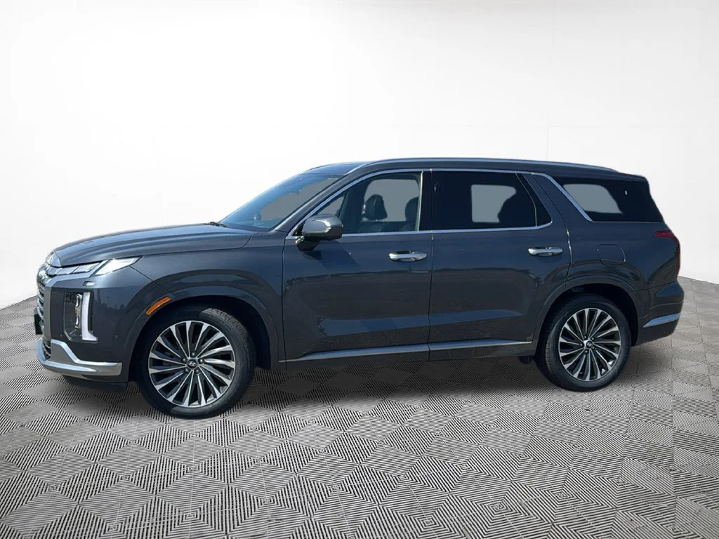 Used 2024 Gray Hyundai Calligraphy image 2