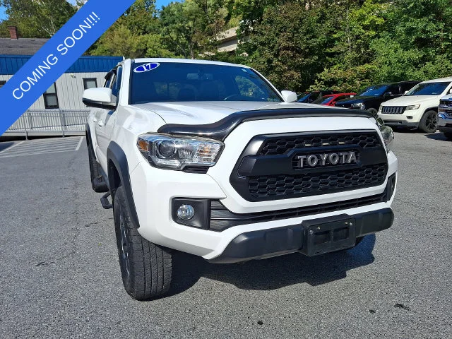 Used 2017 White Toyota TRD Off-Road image 3