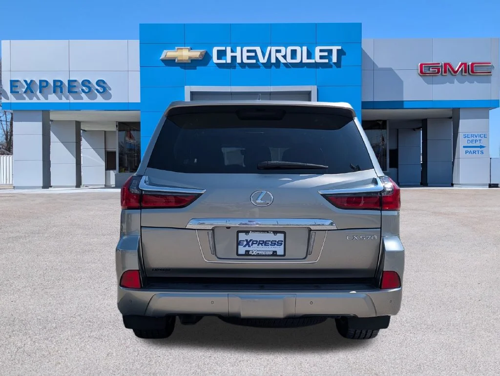 Used 2018 Silver Lexus 570 image 4