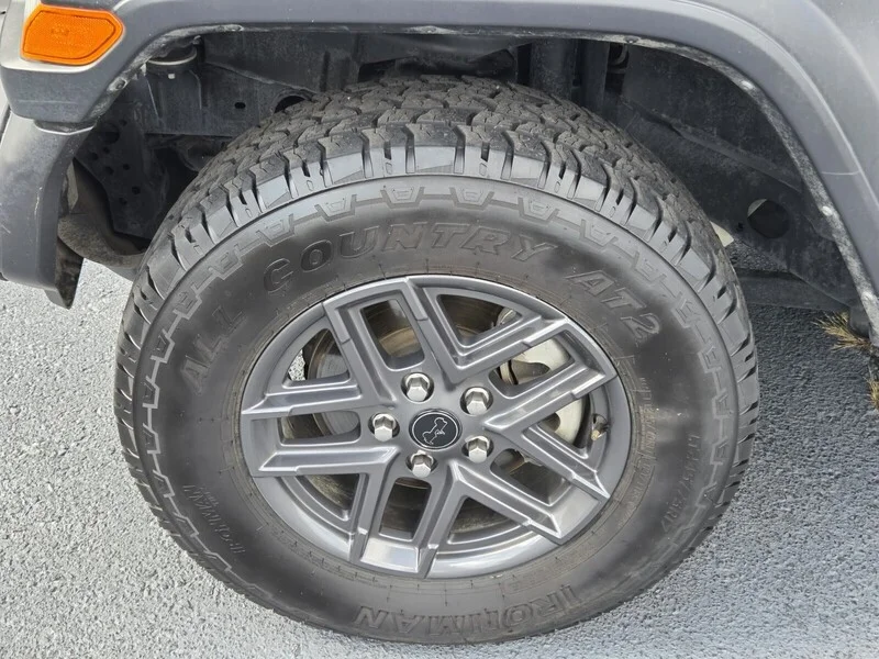 Used 2024 Silver Zynith Clearcoat JEEP SPORT S image 16