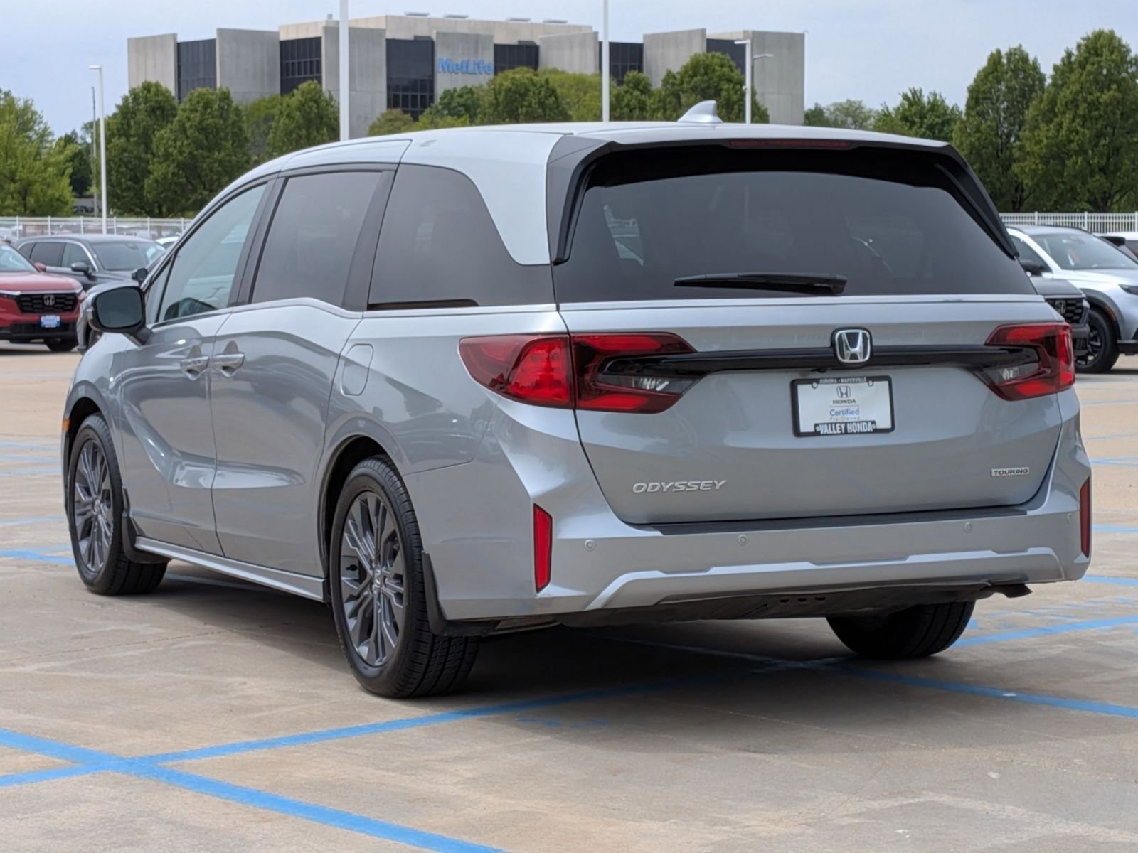 2025 Honda Odyssey Touring - Photo 8