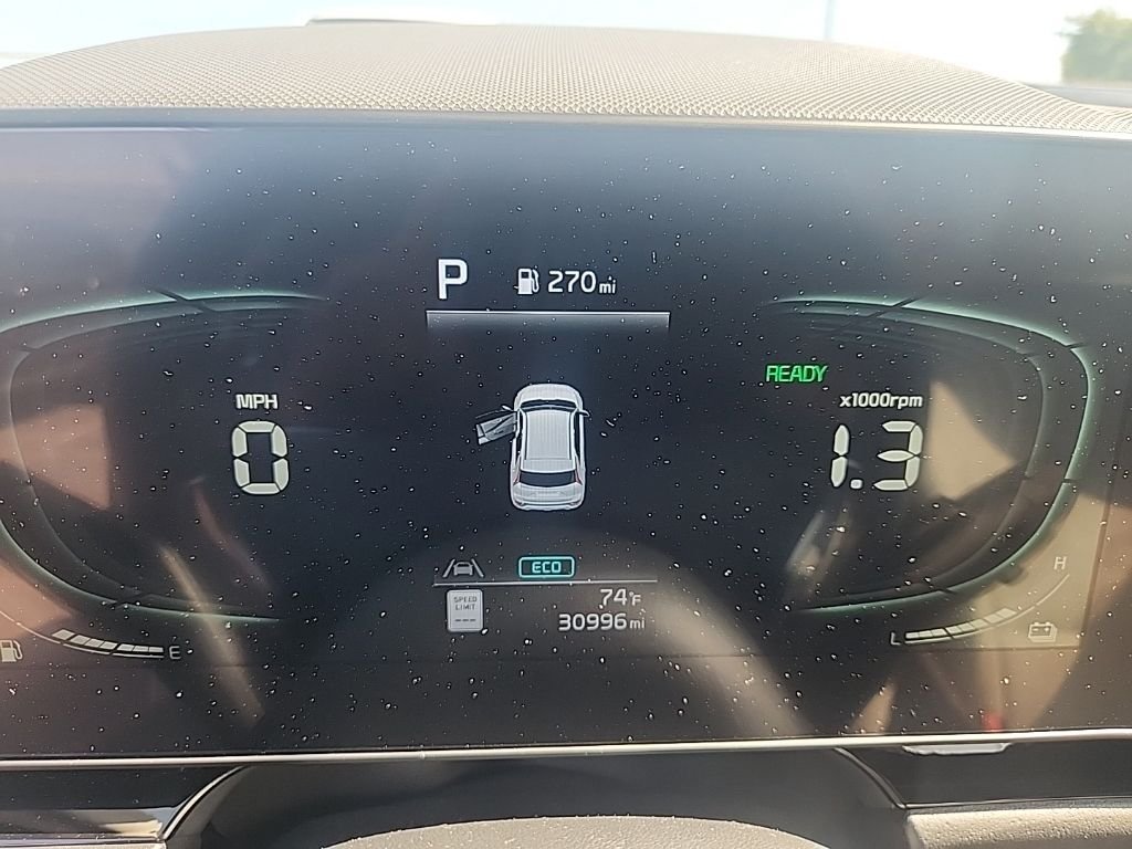Used 2023 White Kia EX image 20