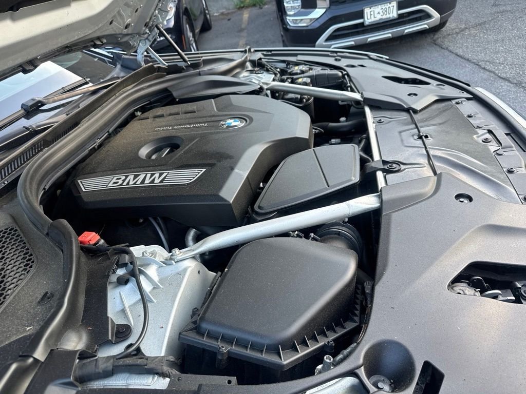 Used 2019 Silver BMW 530i xDrive image 35