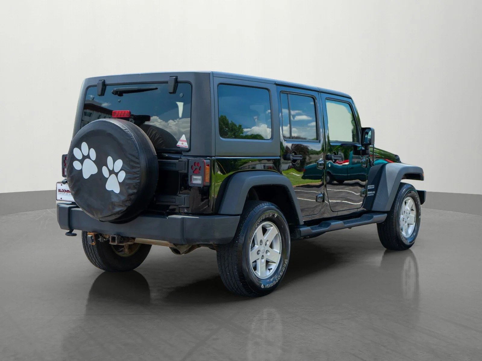 Used 2012 Black Clearcoat Jeep Unlimited Sport image 7