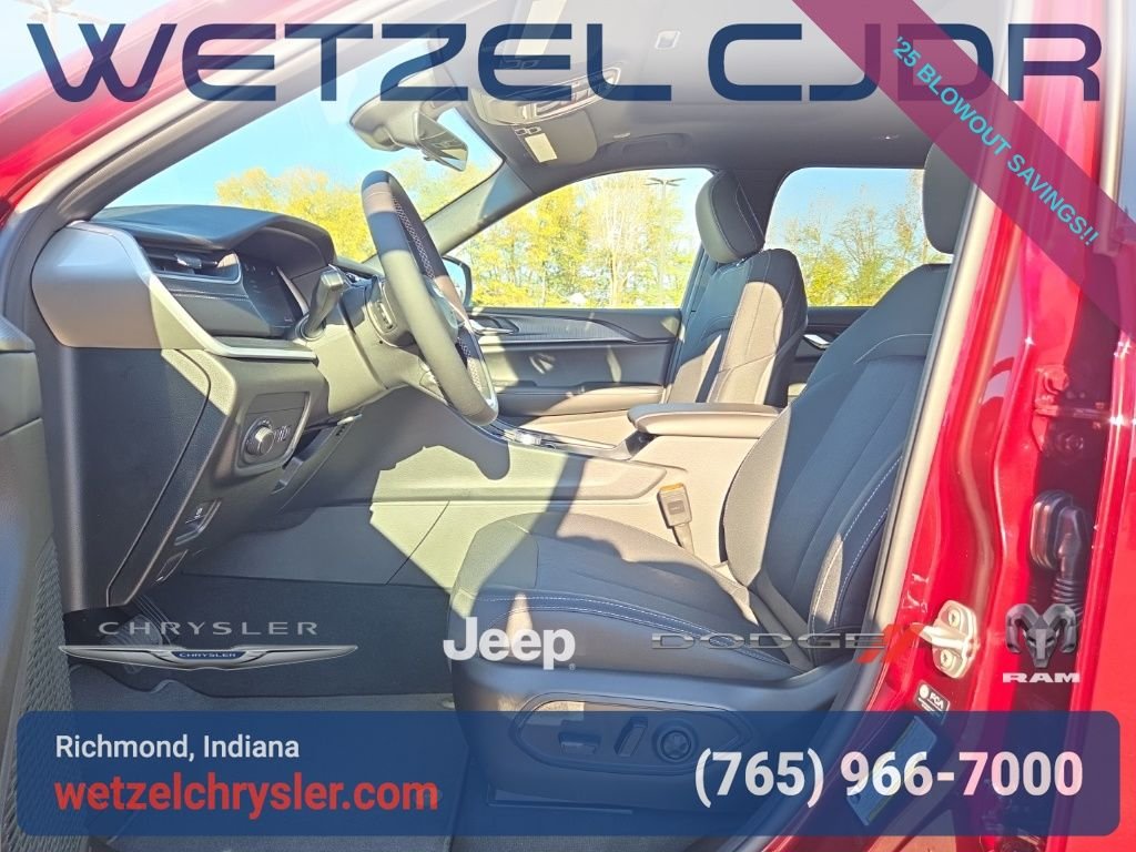 2025 Jeep Grand Cherokee L Laredo - Photo 13