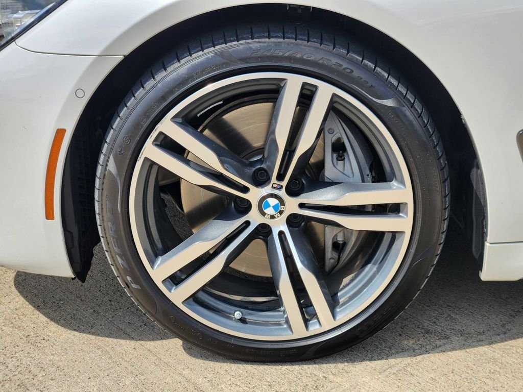 Used 2019 White Metallic BMW 750i image 10