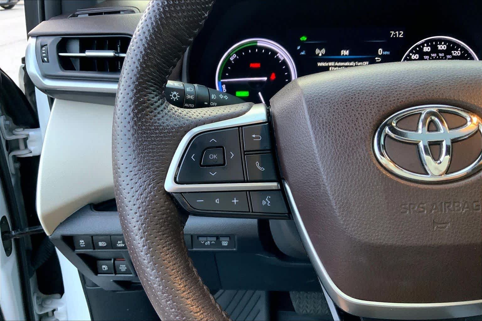 Used 2023 Wind Chill Pearl Toyota Platinum image 21