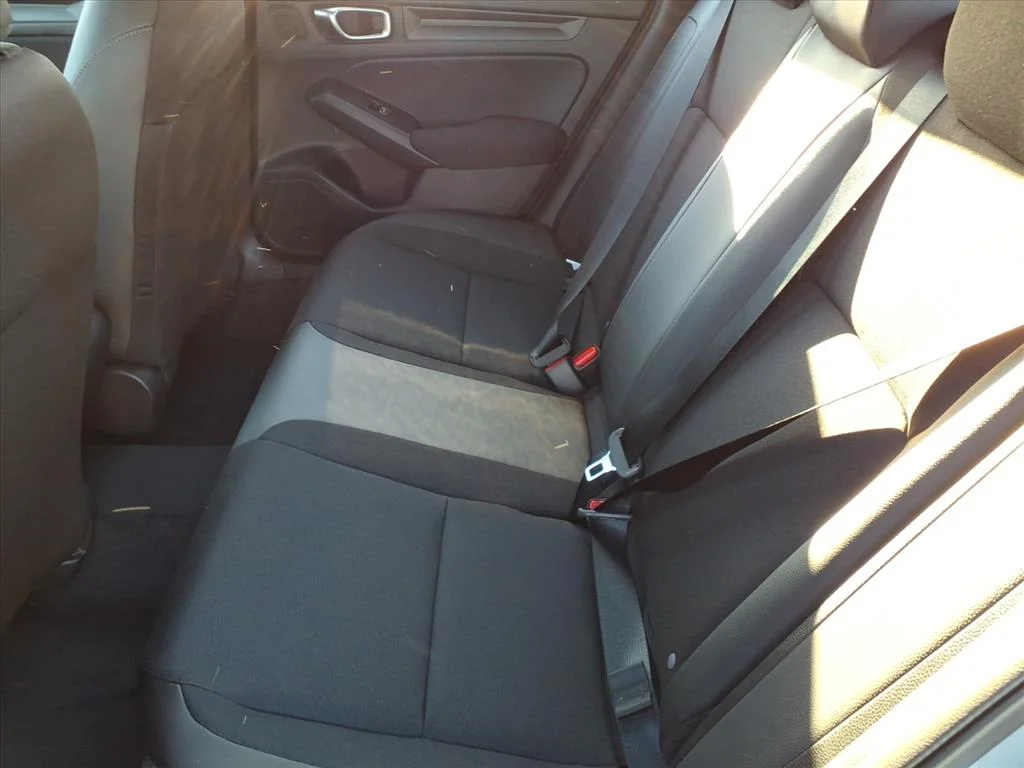 2026 Honda Civic Hatchback Sport - Photo 6