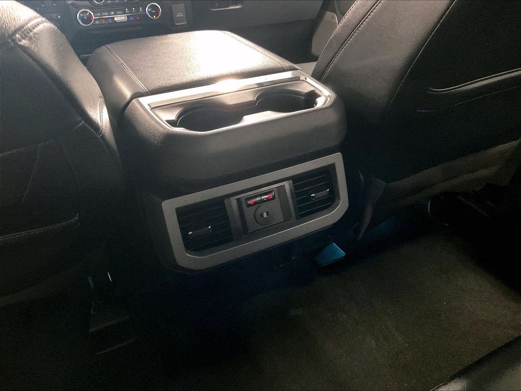 Used 2023 White Ford Lariat image 28