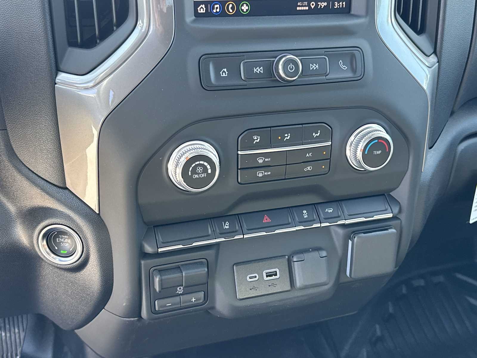 2025 GMC Sierra 3500HD Pro - Photo 29