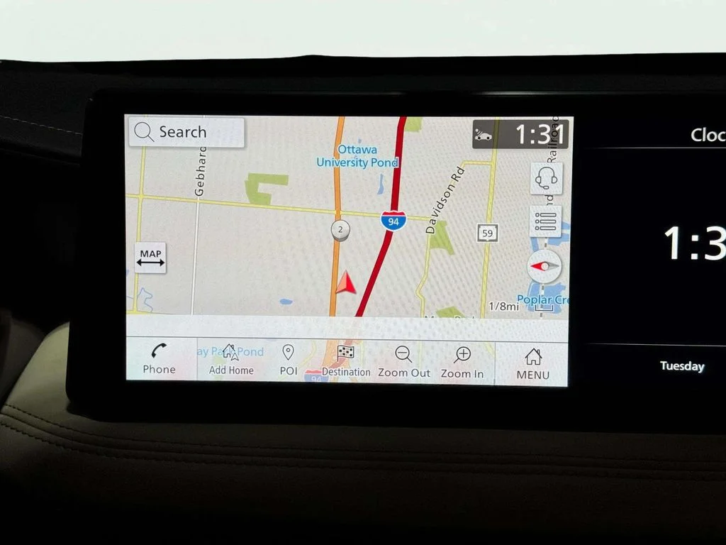 Used 2023 Mineral Black INFINITI Sensory image 13