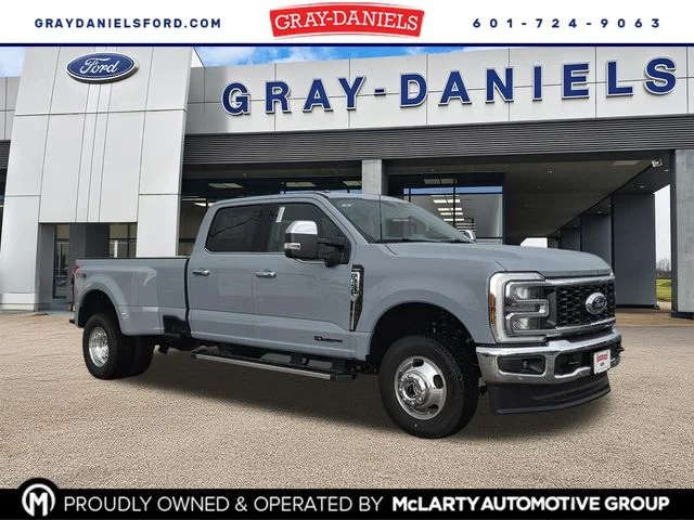 2026 Ford Super Duty F-350® Lariat®