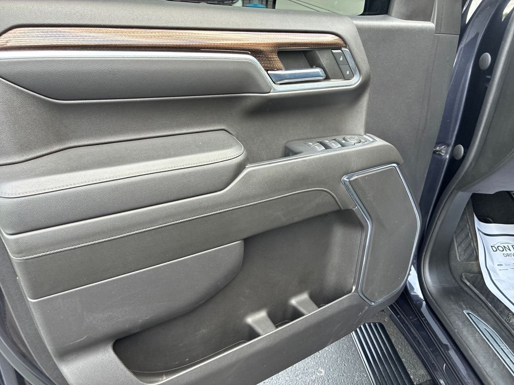 Used 2022 Gray Chevrolet LT image 12