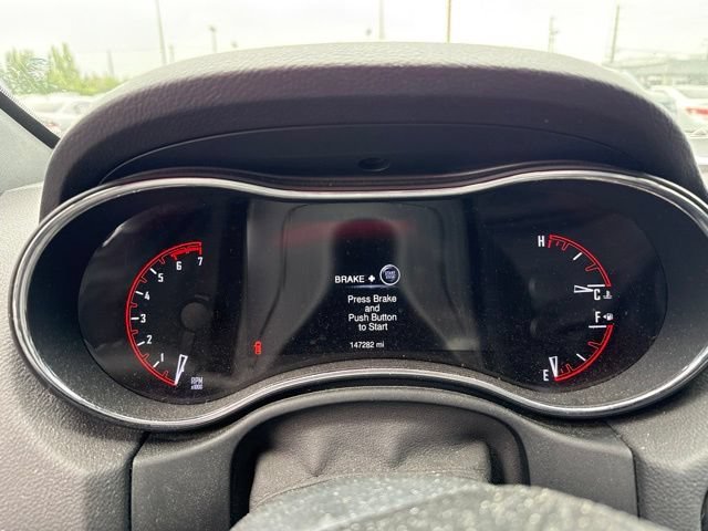 Used 2015 Bright White Clearcoat Dodge R/T image 8