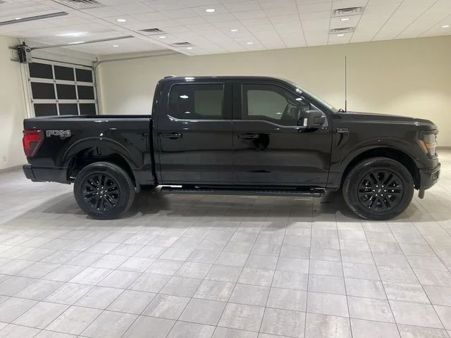 Certified Used 2025 Agate Black Metallic Ford XLT image 6