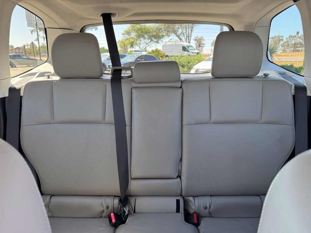 Used 2015 Satin White Pearl Subaru 2.5i Limited image 18