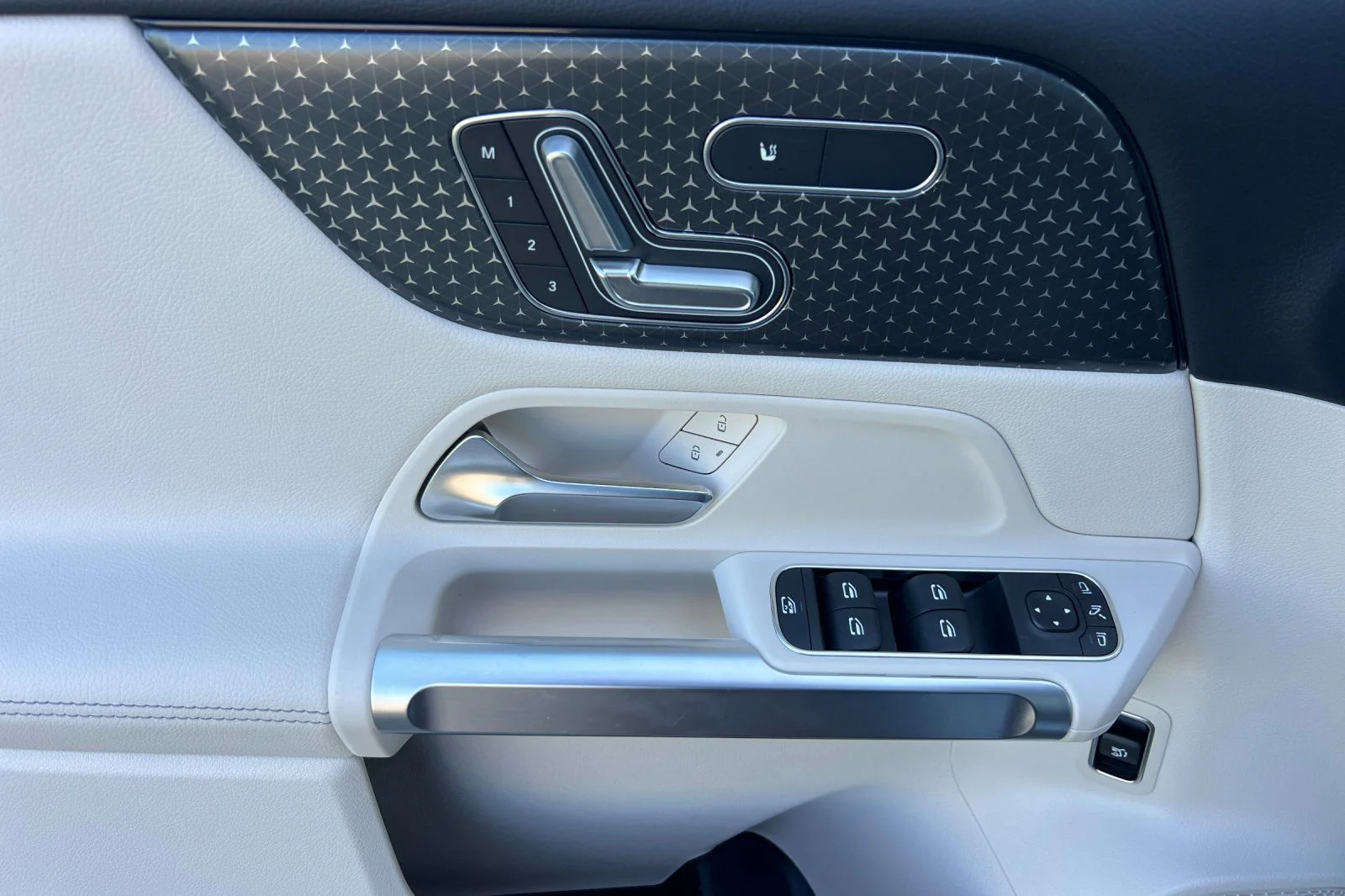 Certified Used 2026 Silver Mercedes-Benz GLB 250 image 15