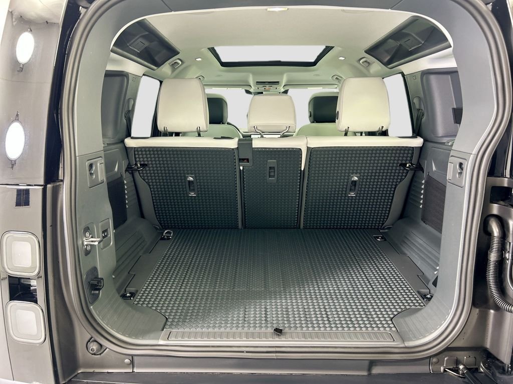 2026 Land Rover Defender X-Dynamic SE - Photo 27