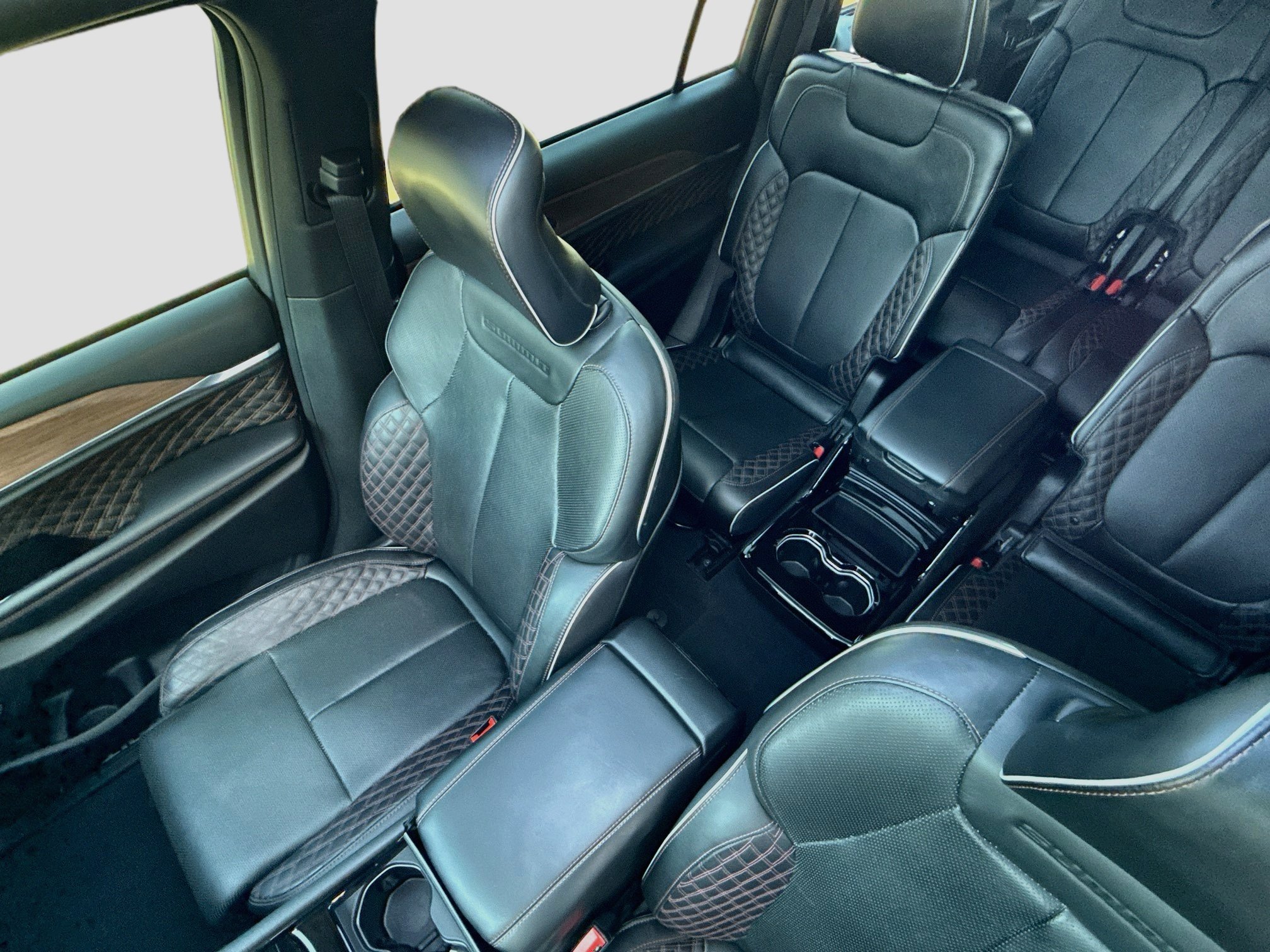 Used 2023 Velvet Red Pearlcoat Jeep Summit image 24