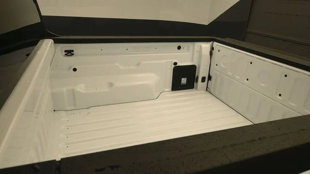 New 2026 Oxford White Ford XL image 10