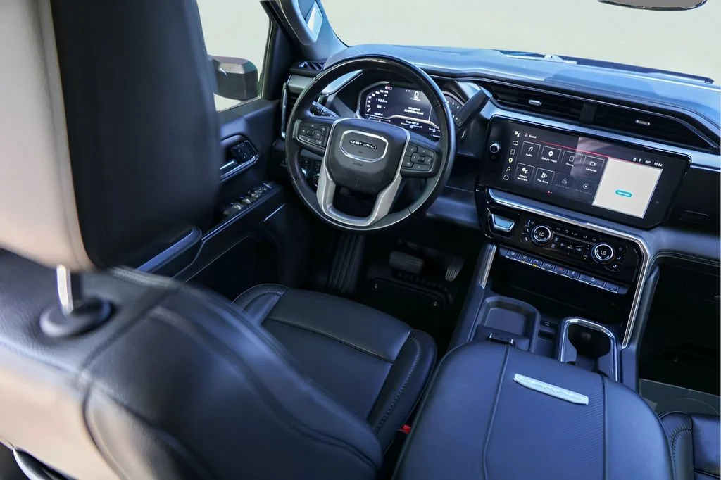 Used 2024 Onyx Black GMC Denali image 29