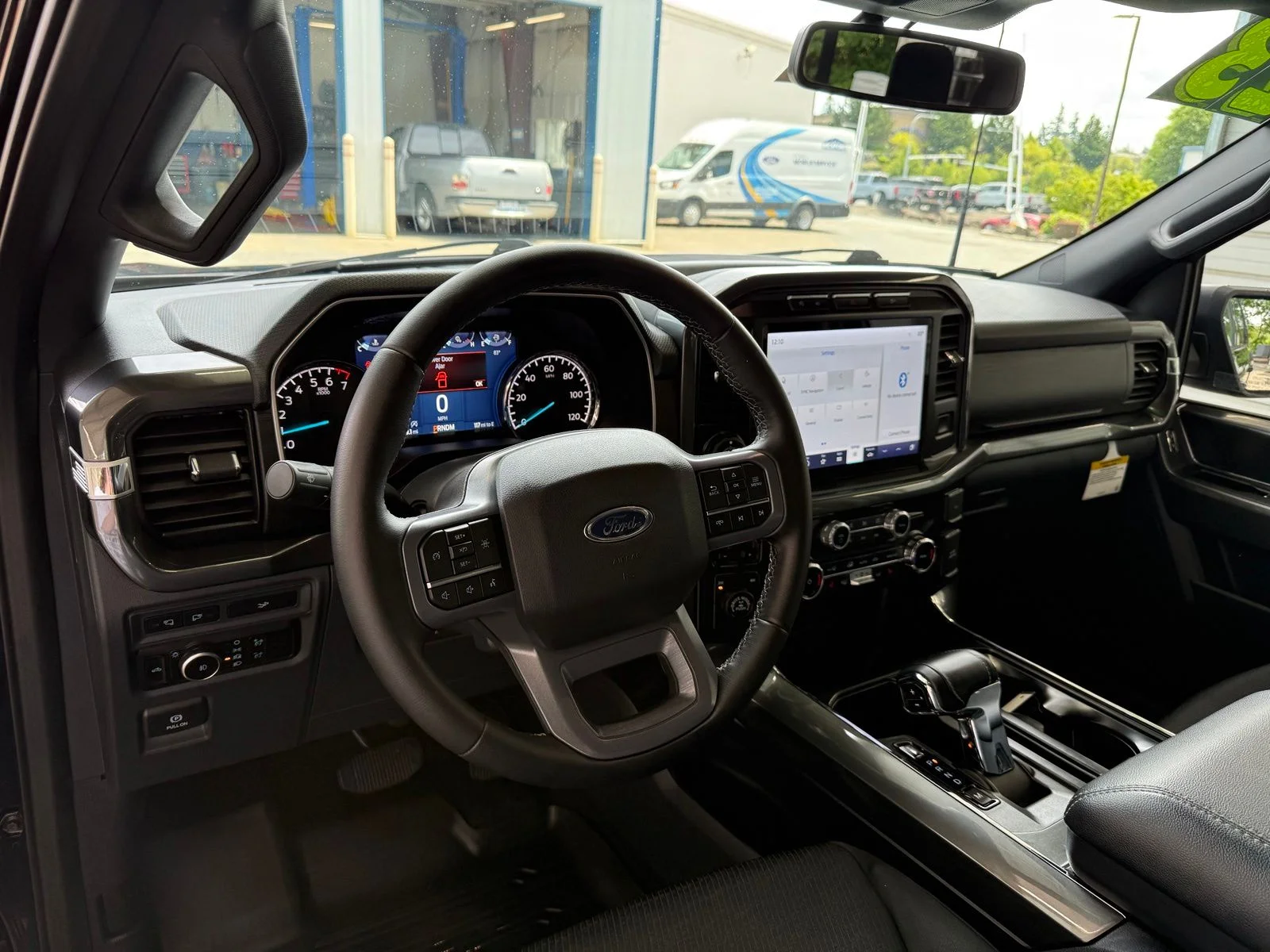 Used 2023 Black Ford XLT image 13
