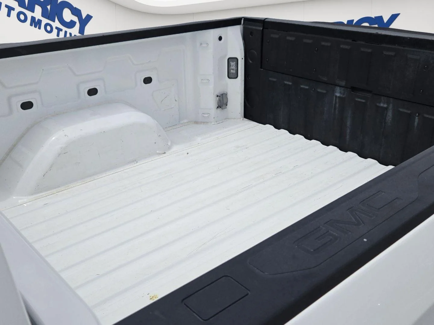 Used 2021 Summit White GMC Elevation image 16