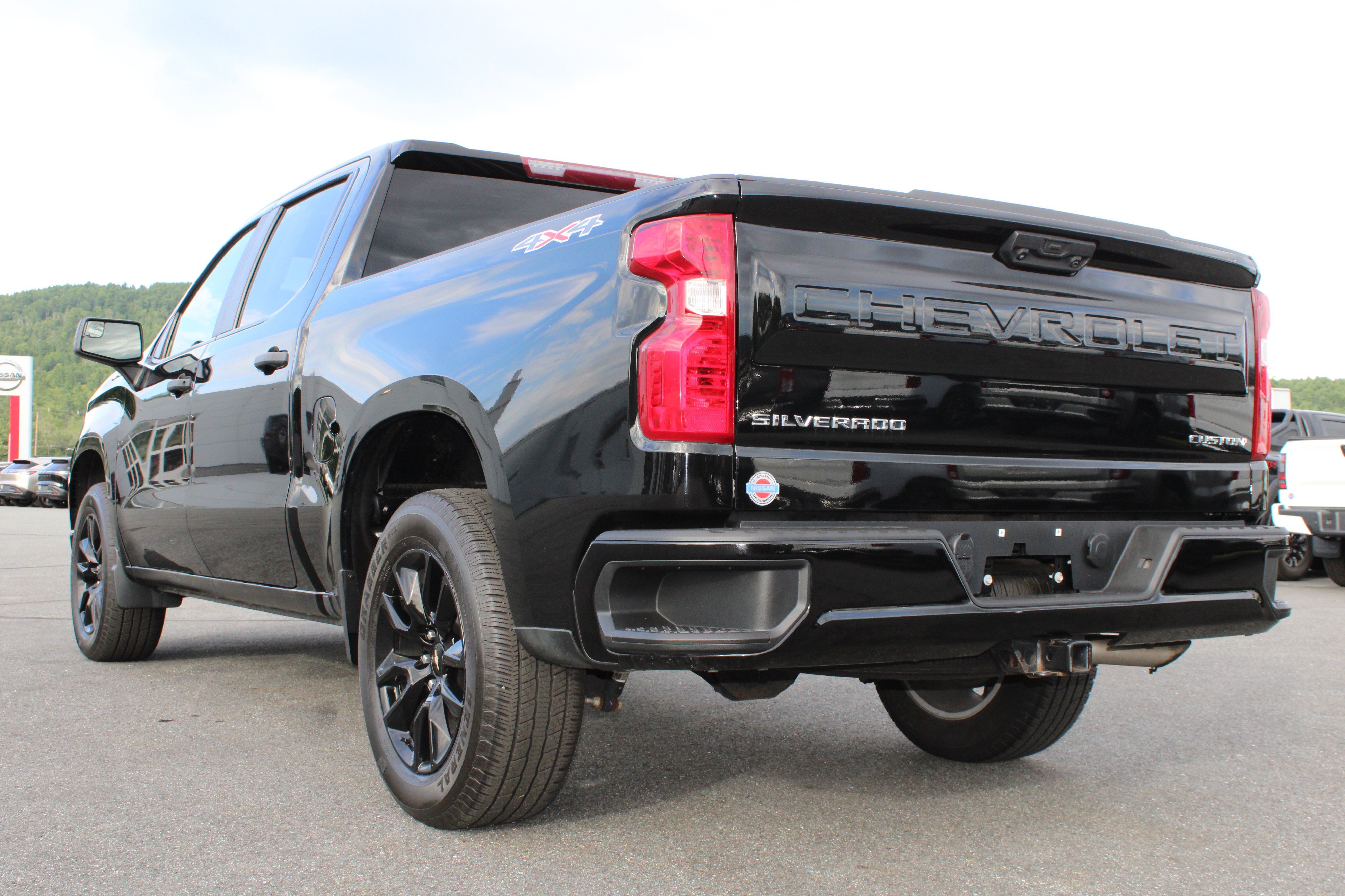Used 2023 Black Chevrolet Custom image 11
