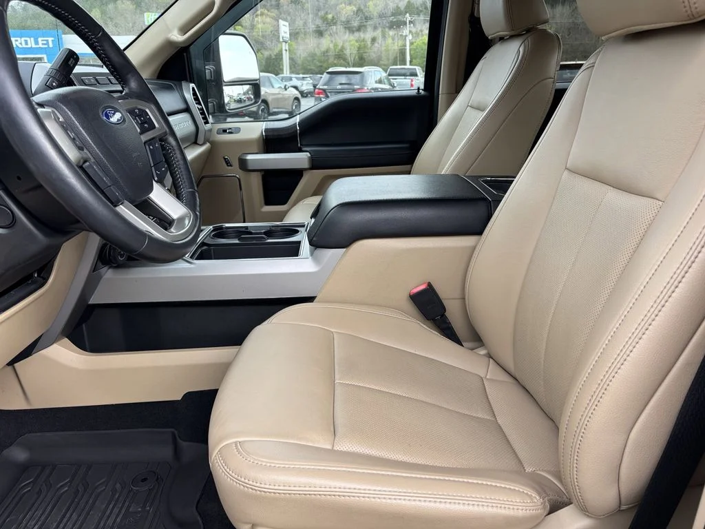Used 2021 Blue Ford Lariat image 16