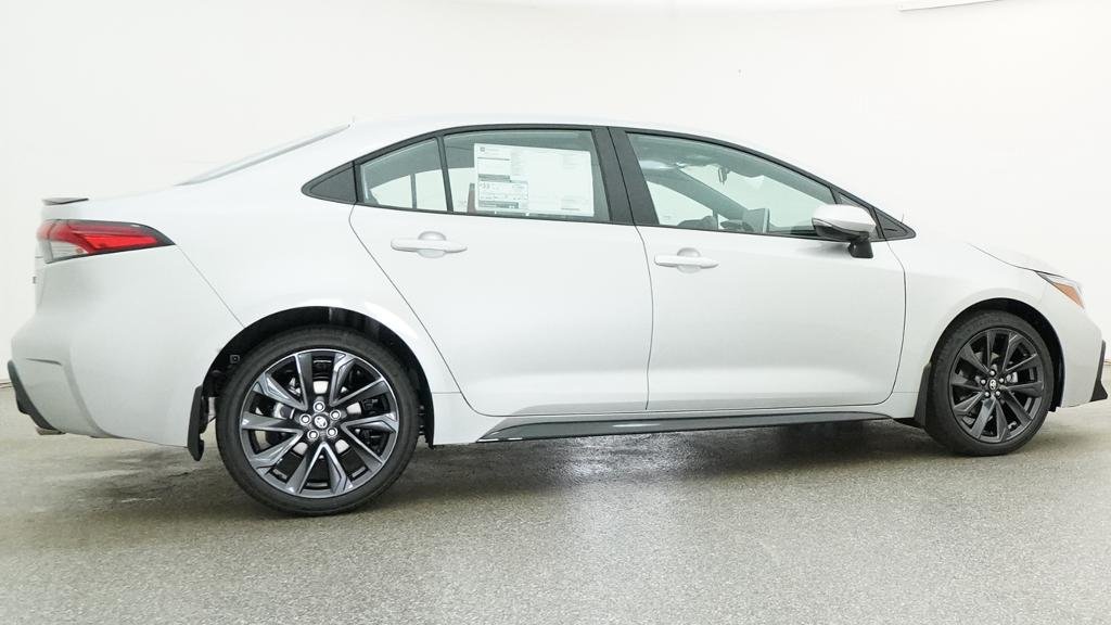 New 2027 Classic Silver Metallic Toyota XSE image 15