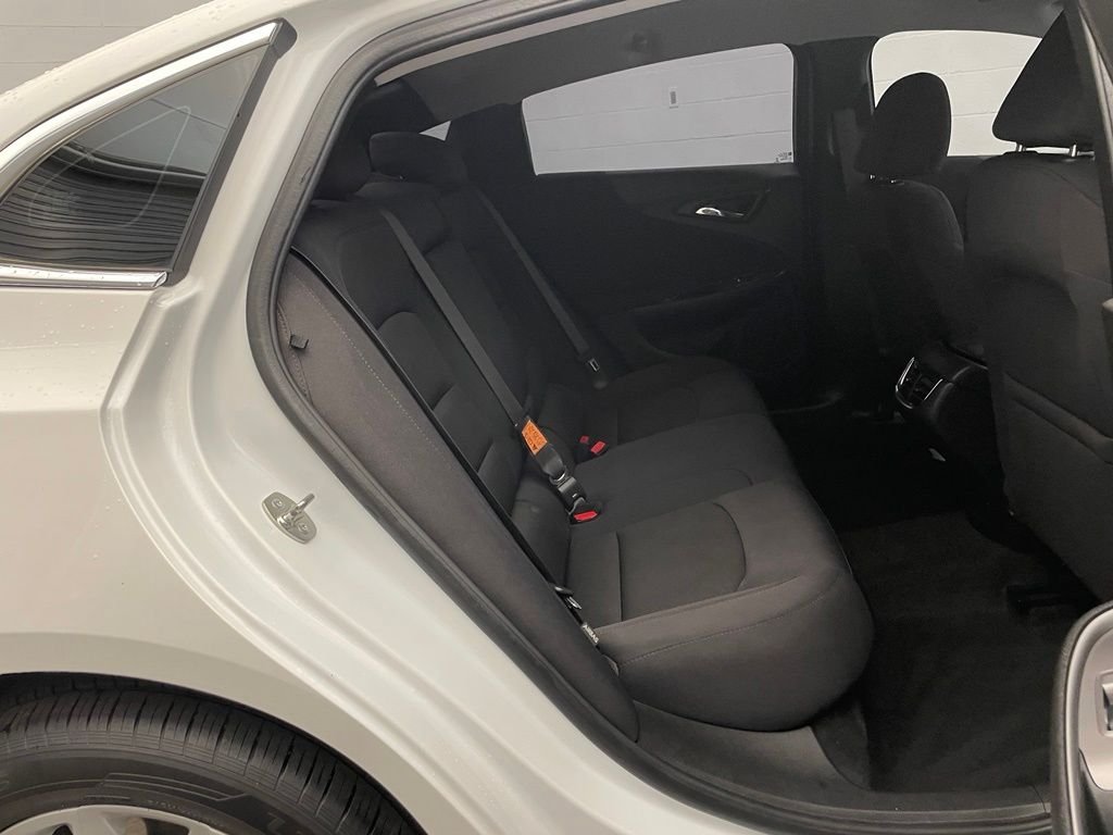 Used 2024 White Chevrolet LT 1LT image 30
