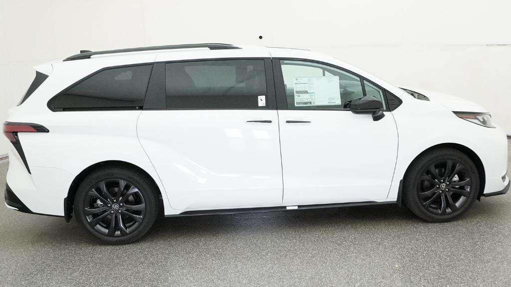 New 2026 Ice Cap Toyota XSE image 11