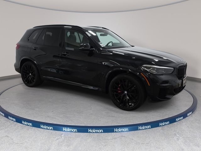 Certified Used 2022 Black Sapphire Metallic BMW xDrive40i image 4