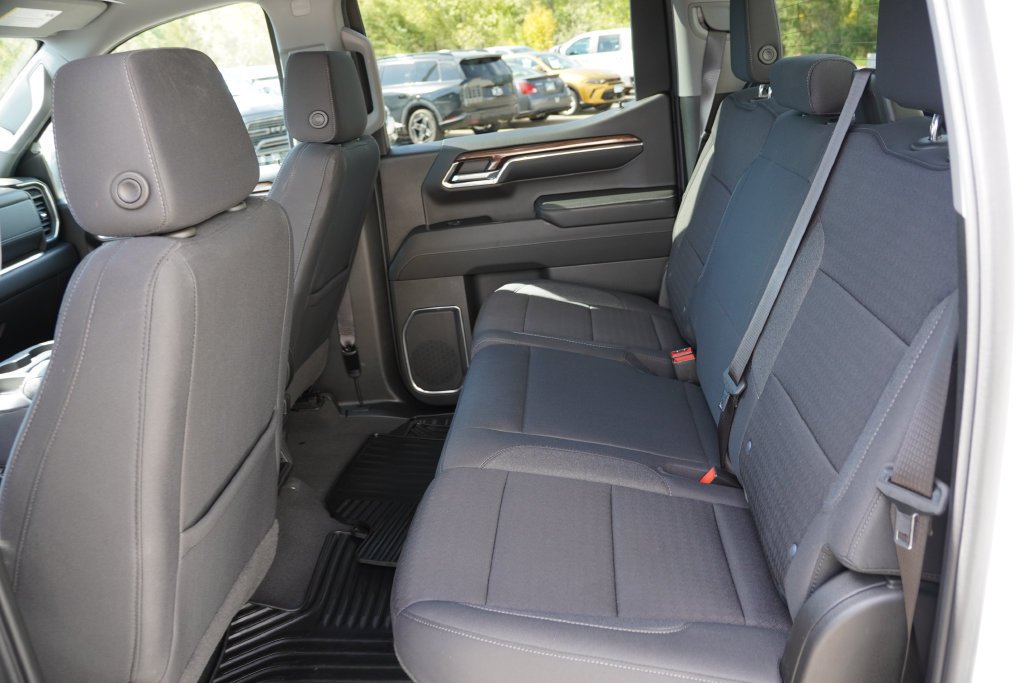 2023 Chevrolet Silverado 1500 LT - Photo 17