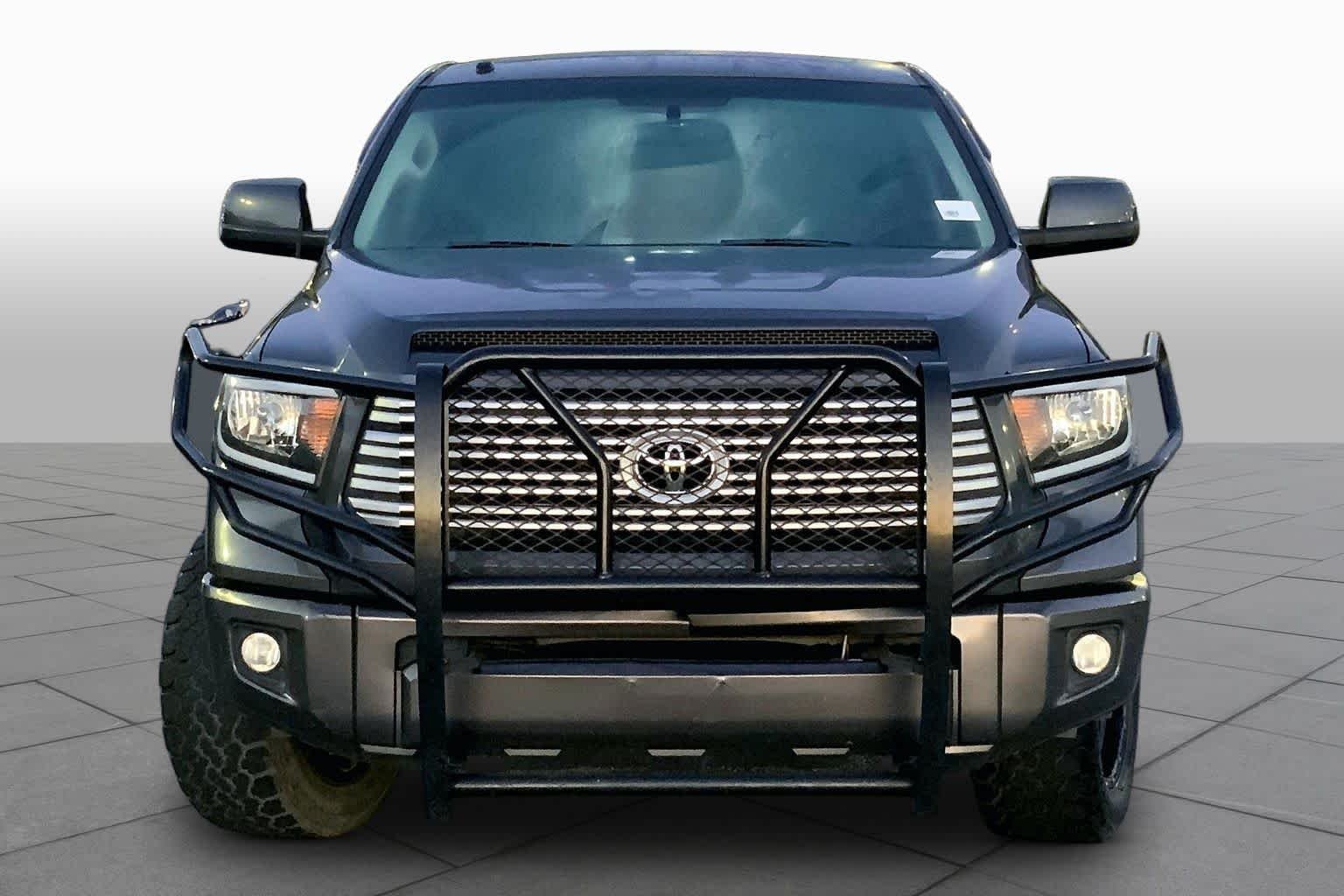 Used 2015 Magnetic Gray Metallic Toyota Platinum image 3