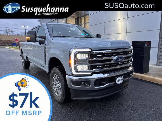 2026 Ford Super Duty LARIAT