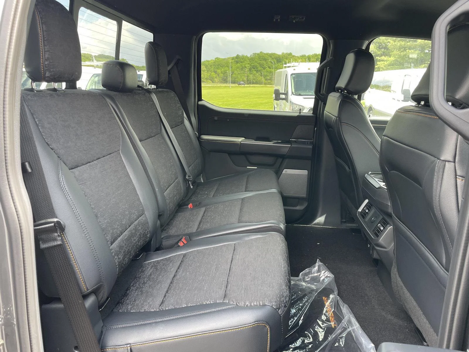 New 2026 Carbonized Gray Metallic Ford Tremor image 34