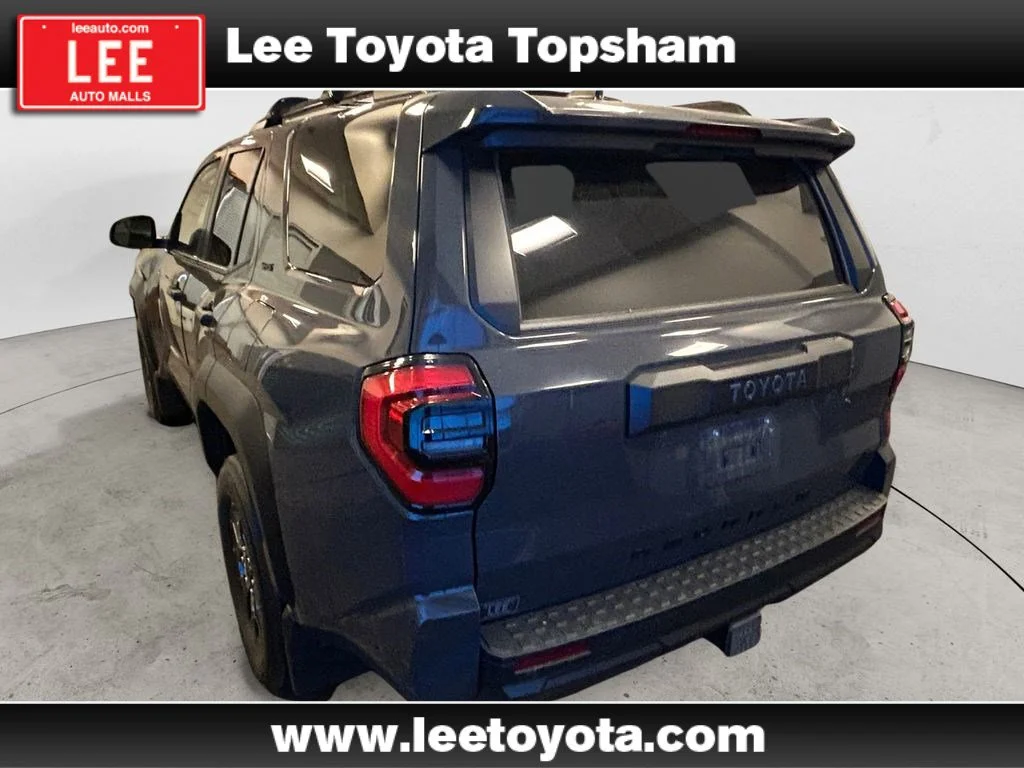 Used 2025 Underground Toyota SR5 image 3