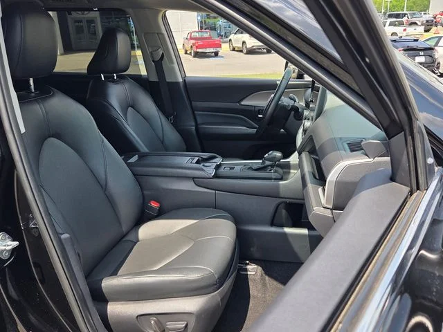 Used 2024 Black Toyota XLE image 18