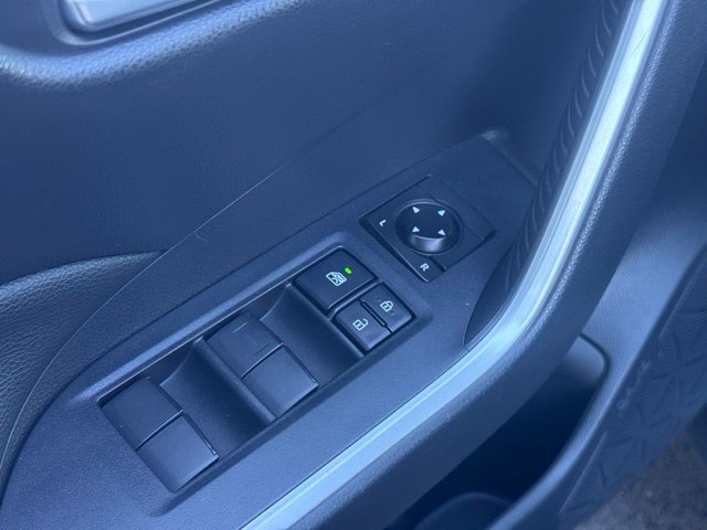 Used 2019 Gray Toyota XLE image 16