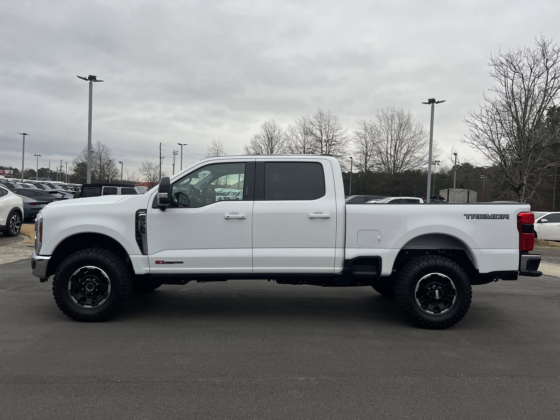 2025 Ford F-350 Super Duty Lariat - Photo 28