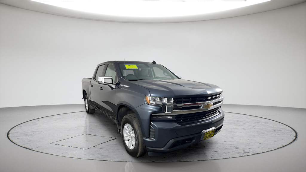 Used 2021 Gray Chevrolet LT image 1