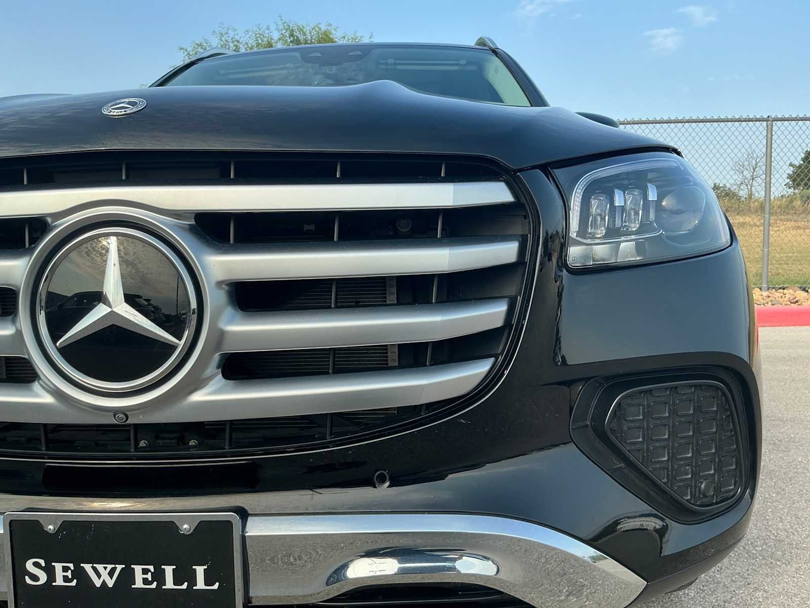 Certified Used 2026 Black Mercedes-Benz GLS 450 image 9