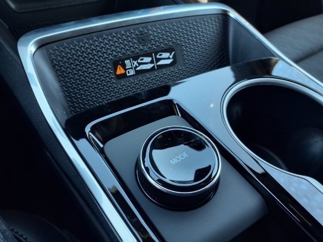 New 2027 Lakeshore Blue Metallic Chevrolet LT image 28