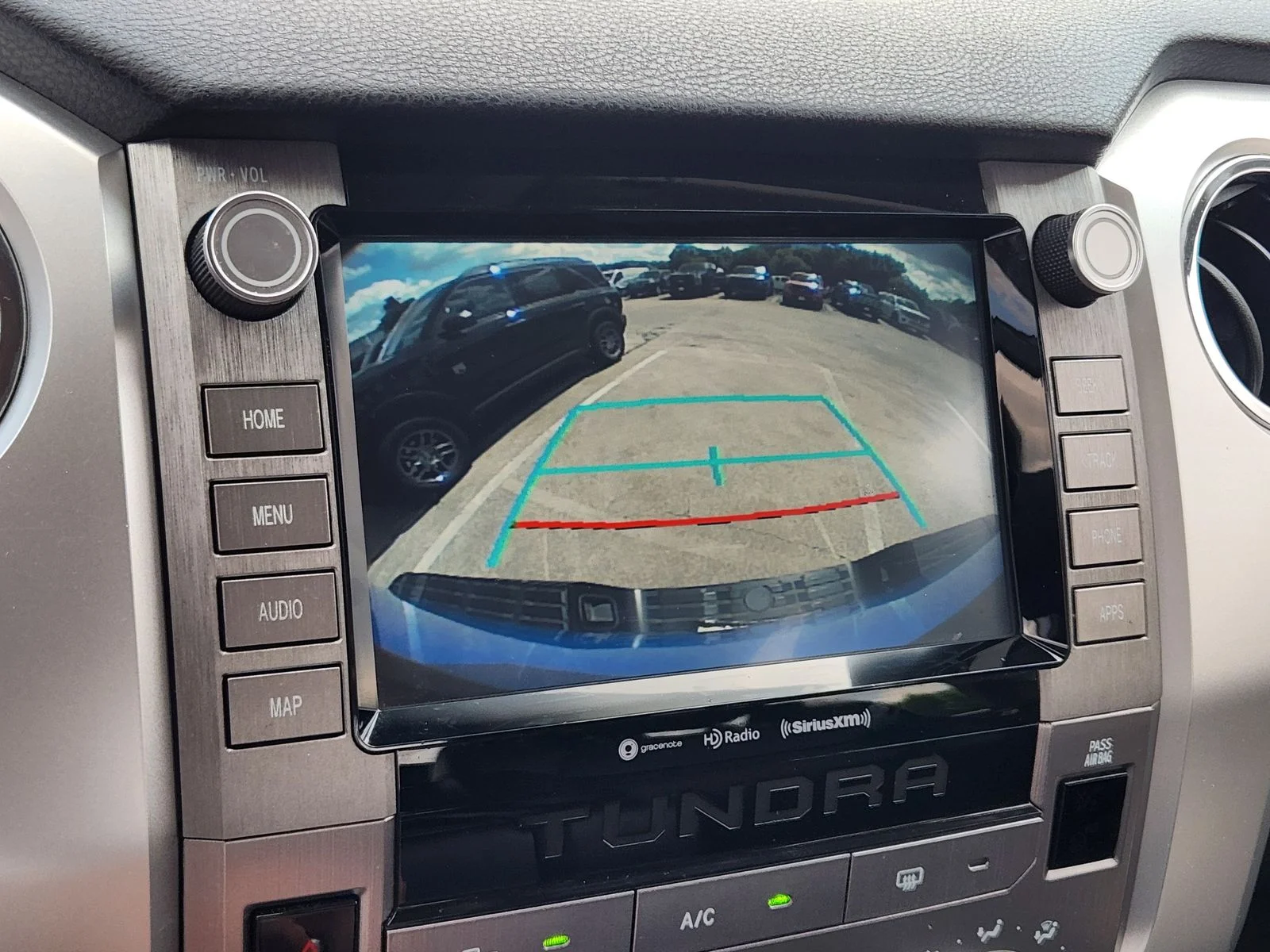 Used 2020 Blue Toyota SR5 image 17