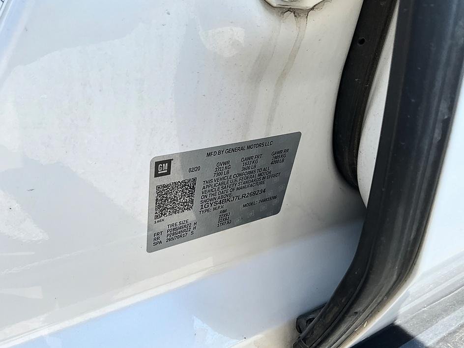 Used 2020 White Cadillac Luxury image 38
